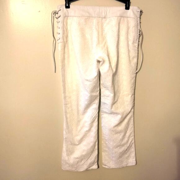 Elements by Vakko White Eyelet Leather Waistband Cropped Pants 4 - Picture 3 of 8